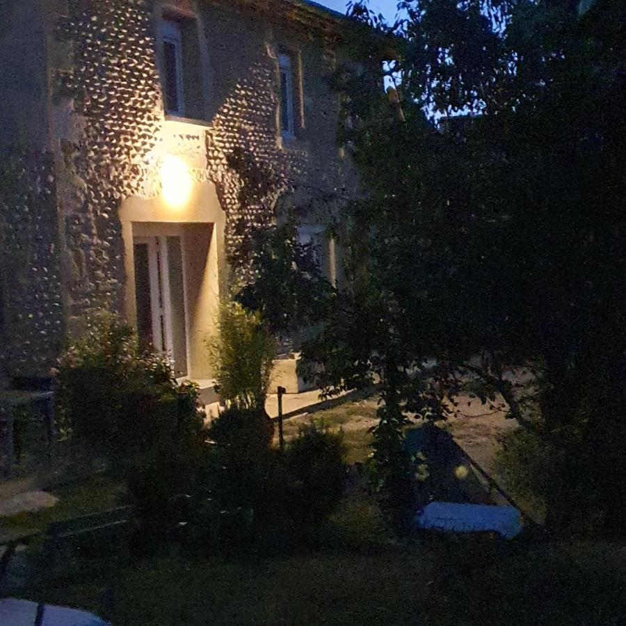 Апартаменты Figuets 3 Chateauneuf-de-Galaure Экстерьер фото